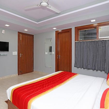 Hotel Capital O Aashiyana Paradise Near Omaxe Gurgaon Mall Exterior foto