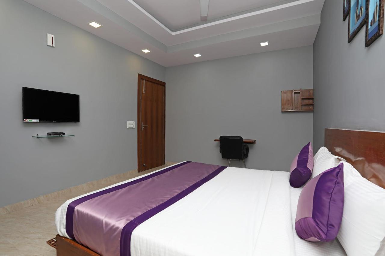 Hotel Capital O Aashiyana Paradise Near Omaxe Gurgaon Mall Exterior foto