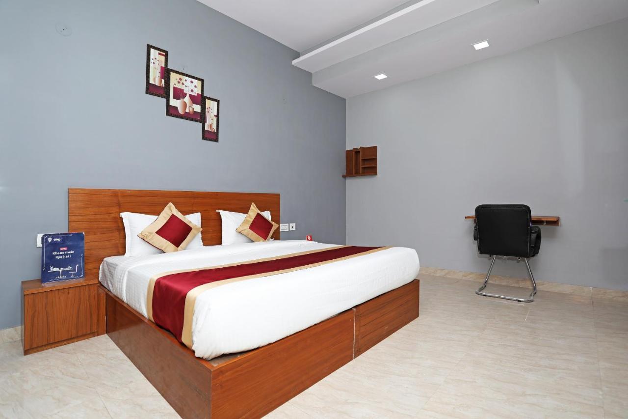 Hotel Capital O Aashiyana Paradise Near Omaxe Gurgaon Mall Exterior foto